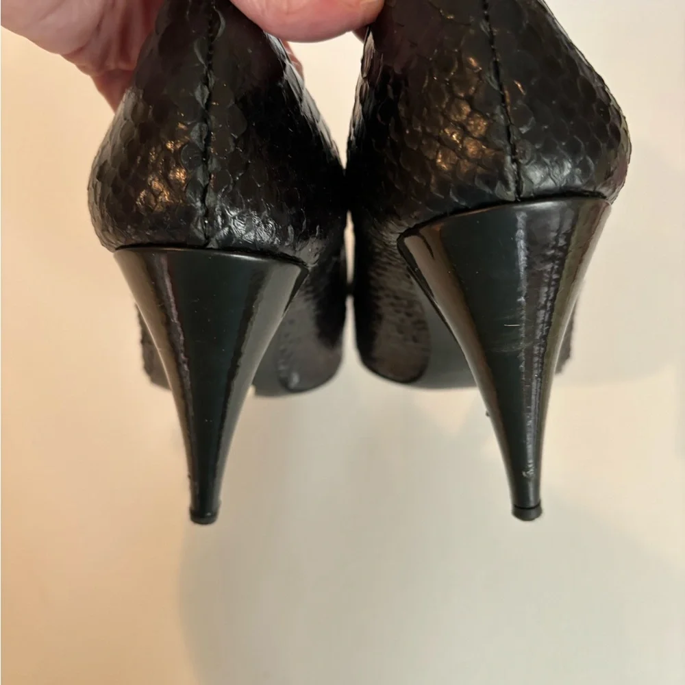 COACH Stela Sz 7.5 Black Textured Women's Heels